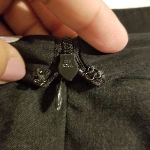 Banana Republic Skirt size 6 Petite - Picture 6 of 8